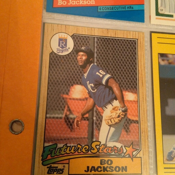 -Bo Jackson 15 card + 1 sticker Bundle
Cards - Picture 4 of 4